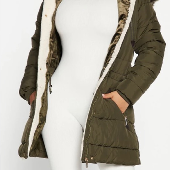 Olive green puffer jacket for sale - Picture 4 of 5